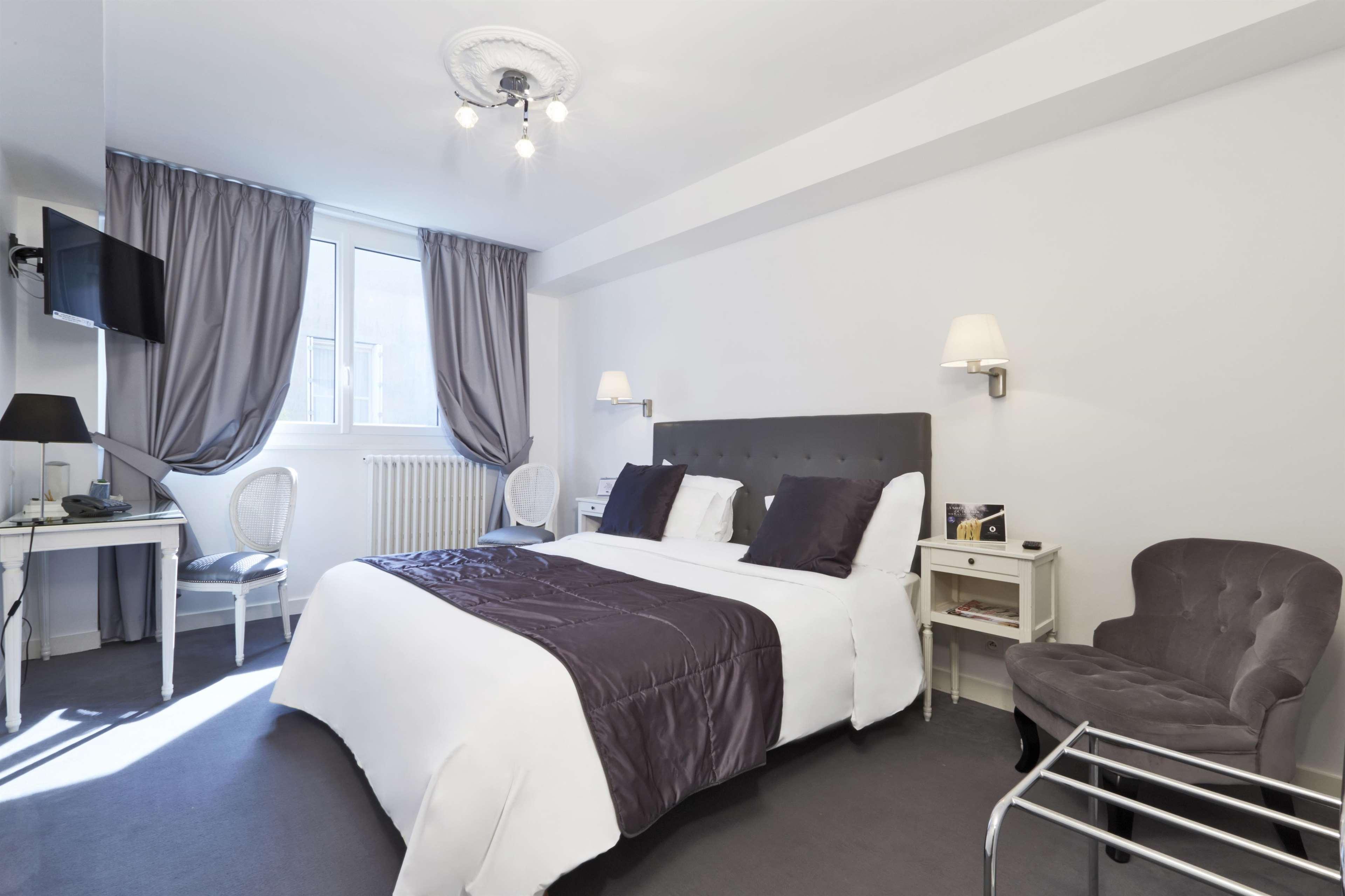 Kyriad Saumur Hyper Centre Hotel, Appartements, Seminaires Et Spa Soins Sothys Paris Exteriör bild