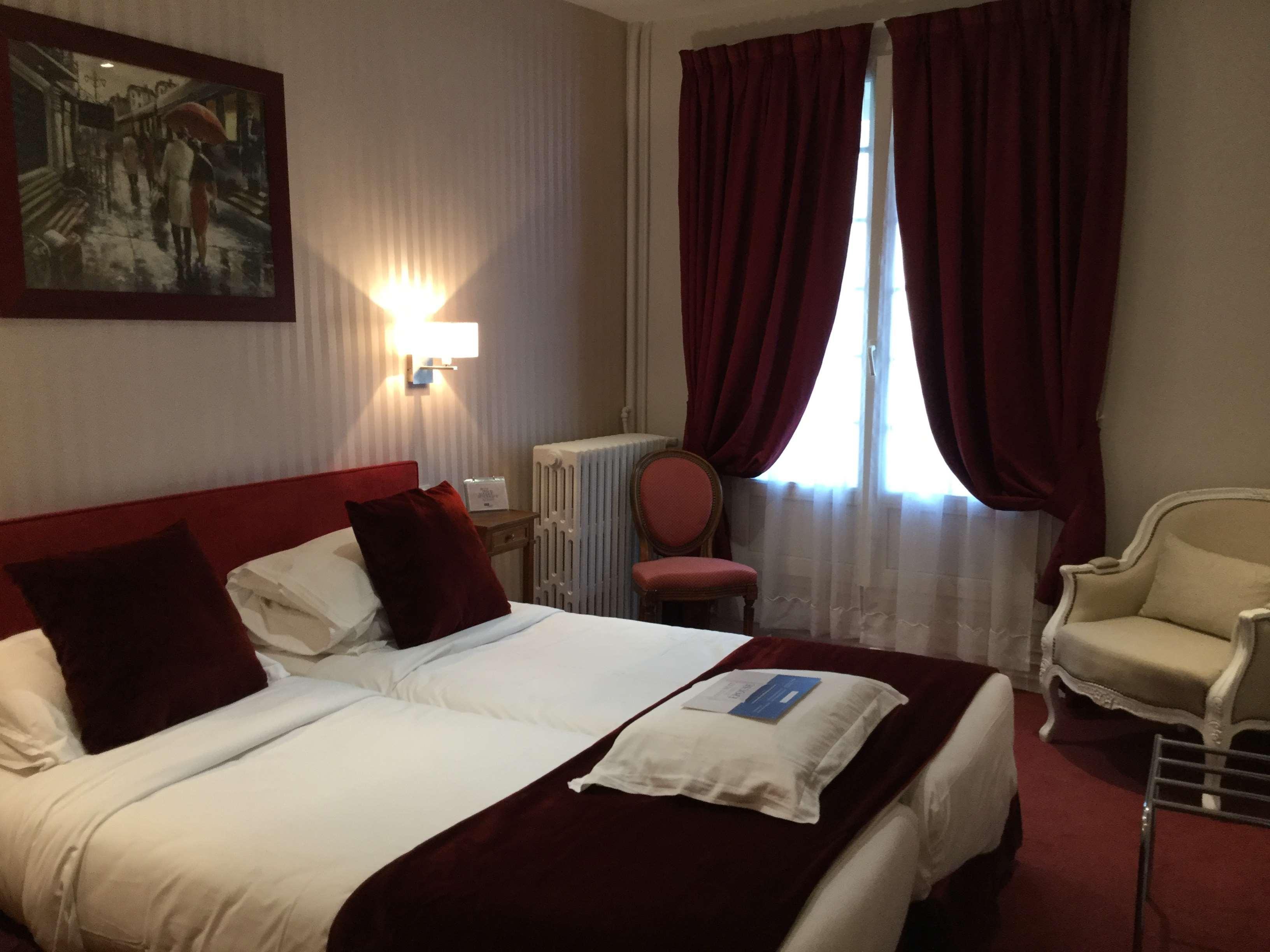 Kyriad Saumur Hyper Centre Hotel, Appartements, Seminaires Et Spa Soins Sothys Paris Exteriör bild