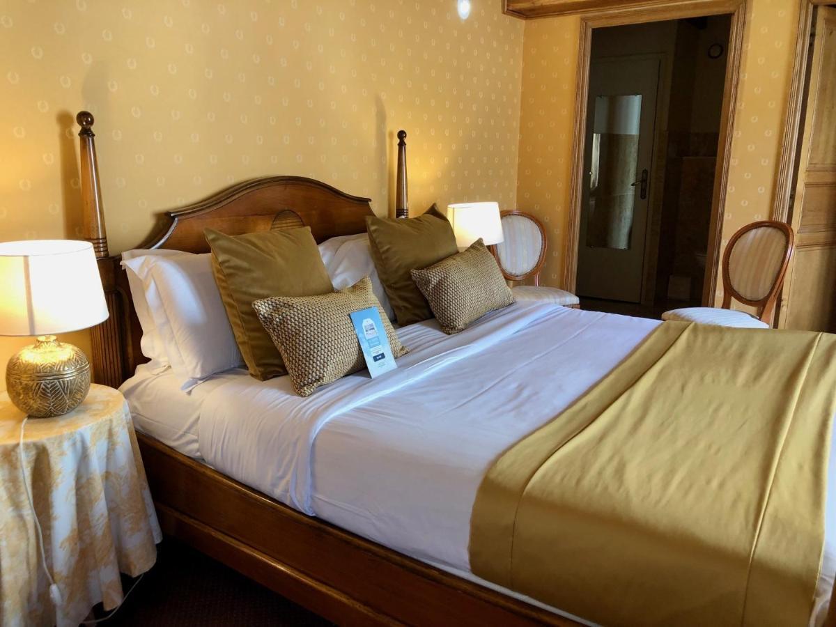Kyriad Saumur Hyper Centre Hotel, Appartements, Seminaires Et Spa Soins Sothys Paris Exteriör bild