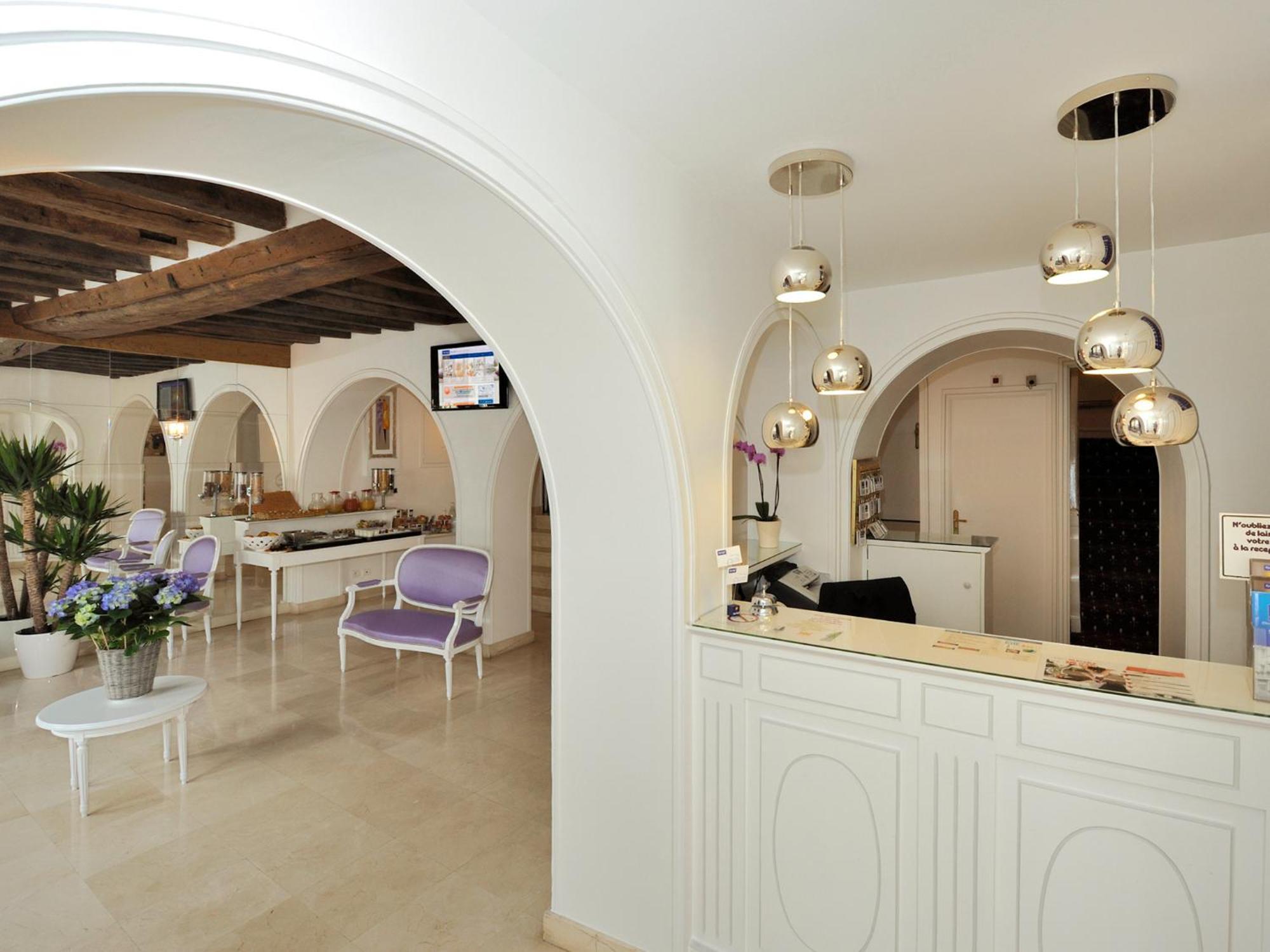 Kyriad Saumur Hyper Centre Hotel, Appartements, Seminaires Et Spa Soins Sothys Paris Exteriör bild